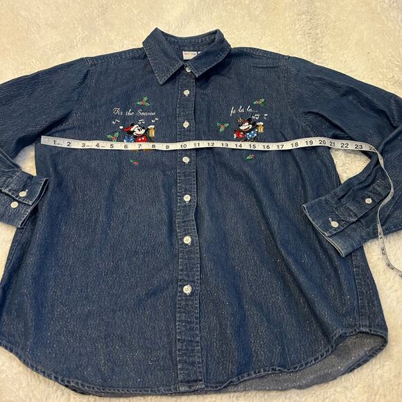 VTG Disney Denim Button Up Shirt Women Sz Lrg Minnie/Mickey Christmas Cotton - Picture 4 of 7
